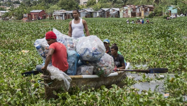 Voluntariado Banreservas Beneficia Mil Familias Participan En