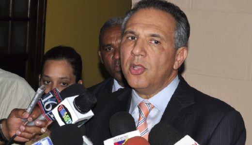 Ministro Adminitrativo de la Presidencia José Ramón Peralta.