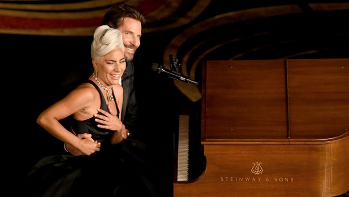 Lady Gaga y Bradley Cooper en los Oscar.