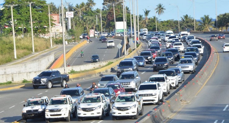 Un carretero en autopistas de República Dominicana.