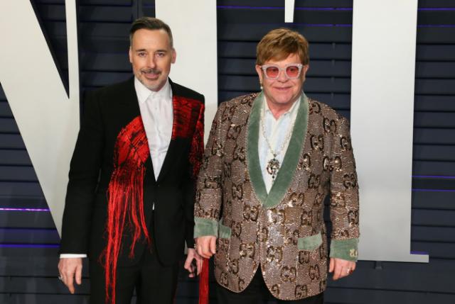 El cantante Elton John junto a su marido, el cineasta David Furnish.