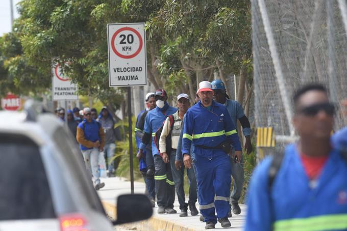 Sindicato Trabajadores Punta Catalina exige pago bonificación.