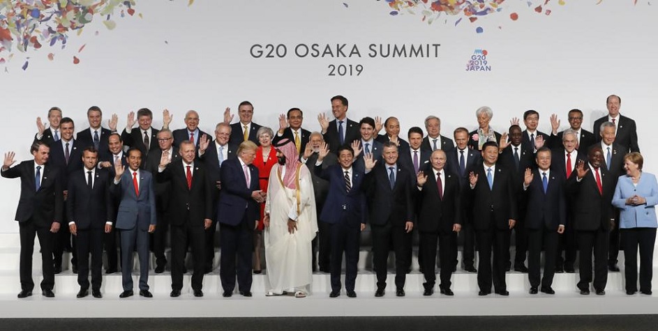 Mandatarios se reúnen durante cumbre del G20 en Osaka.