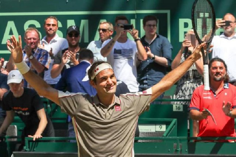 Roger Federer, muestra su alegría tras vencer al belga David Goffin, (Fuente EFE).