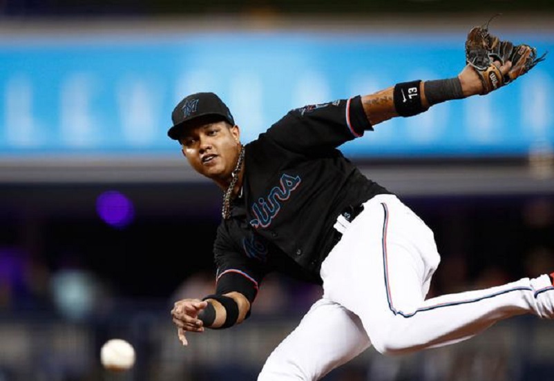 Starlin Castro realiza una brillante jugada en el partido que ganaron los Marlins (Funte AP).