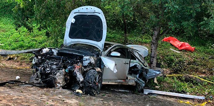 Tres muertos y dos heridos en accidente en Arenoso.