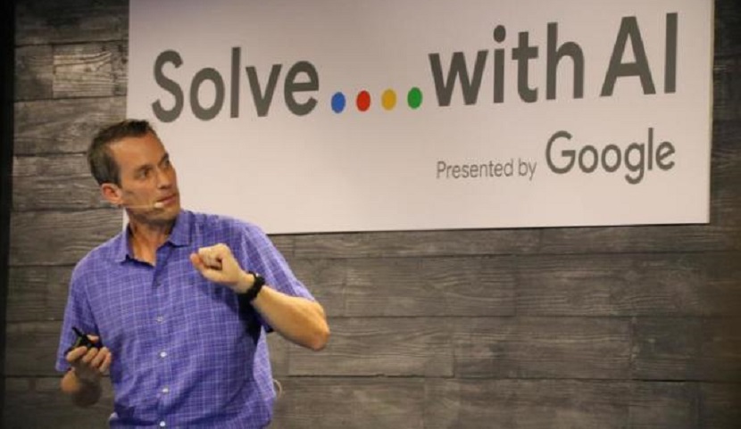 El director de Inteligencia Artificial de Google, Jeff Dean, en la sede de Google en Tokio, (FOTO EFE/Nora Olivé).