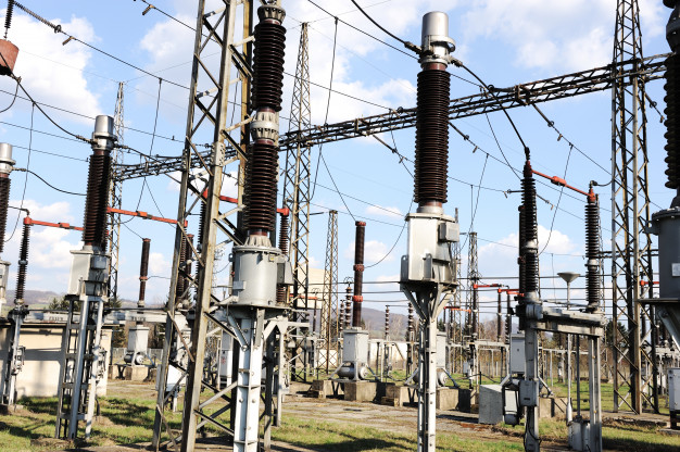 Problemas central eléctrica afecta circuito eléctrico.
