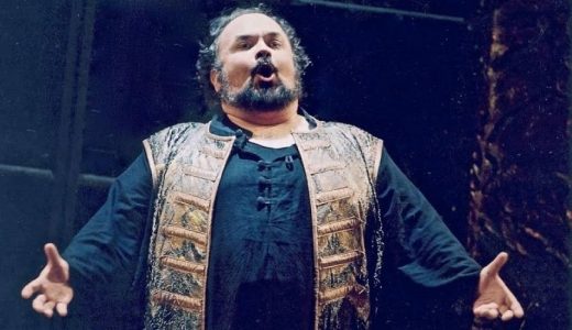 Muere el tenor dominicano Francisco Casanova.