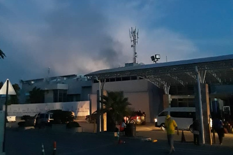 Se registra incendio en aeropuerto de Puerto Príncipe.