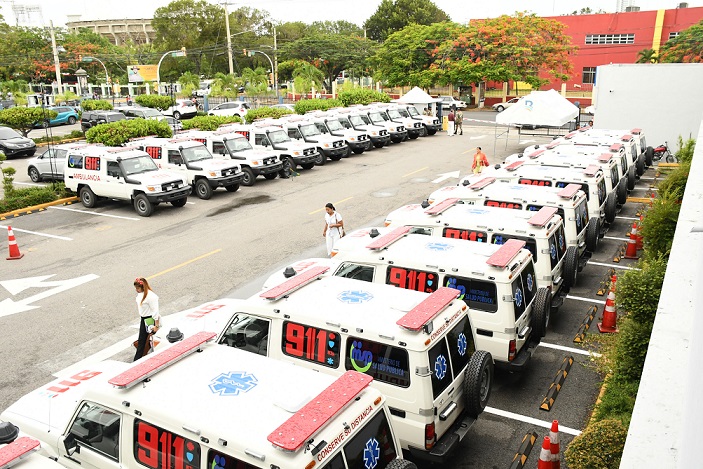 Salud pública recibe ambulancias para el 9-1-1. (Foto esterna)