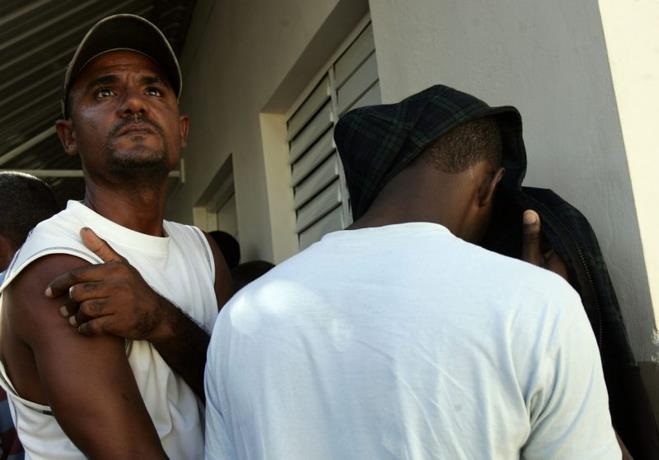 Detienen dominicanos llegaron en yola a Puerto Rico.(Foto externa)