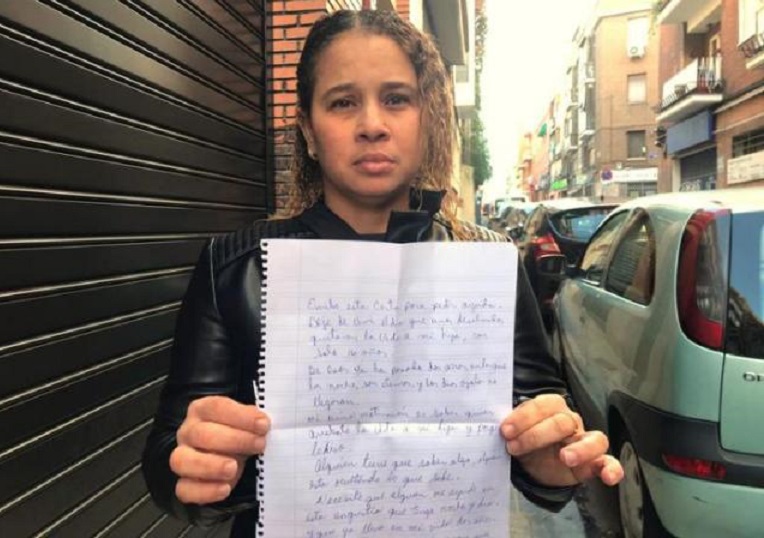 Jovanny Ramírez, madre de Lisvette, la joven que con 16 años fue asesinada en su domicilio del madrileño barrio de Tetuán. (Foto: EFE/Paqui Gallego)