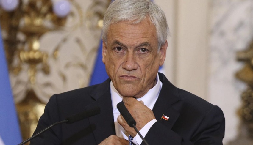 Presidente Sebastián Piñera habla al público chileno. (Foto: EFE)