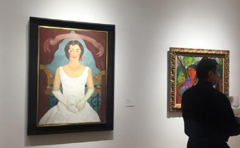 La "Mujer de blanco" de Kahlo, subastada por 5,8 millones en Nueva York.