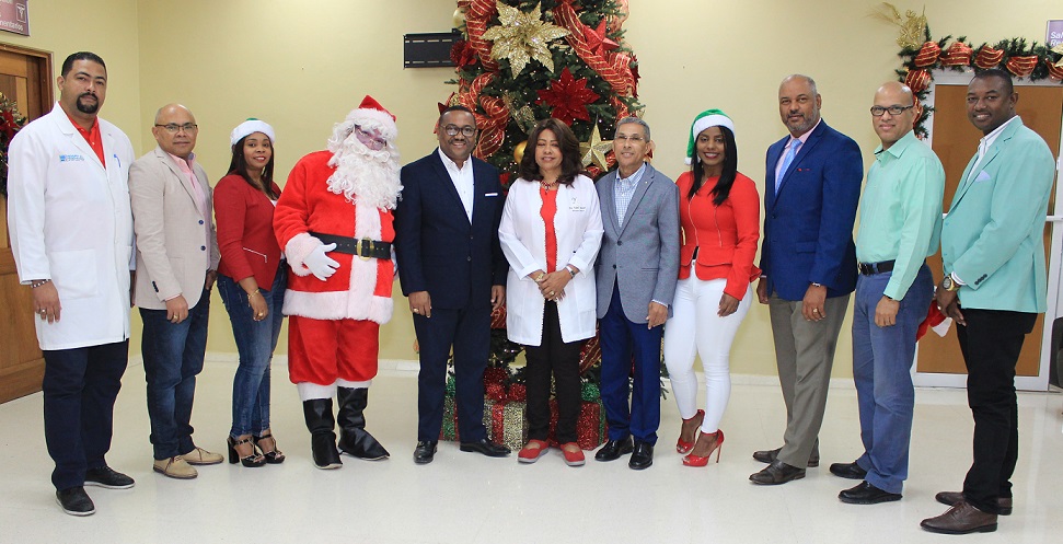 Hospital Ney Arias celebra inicio de la Navidad.