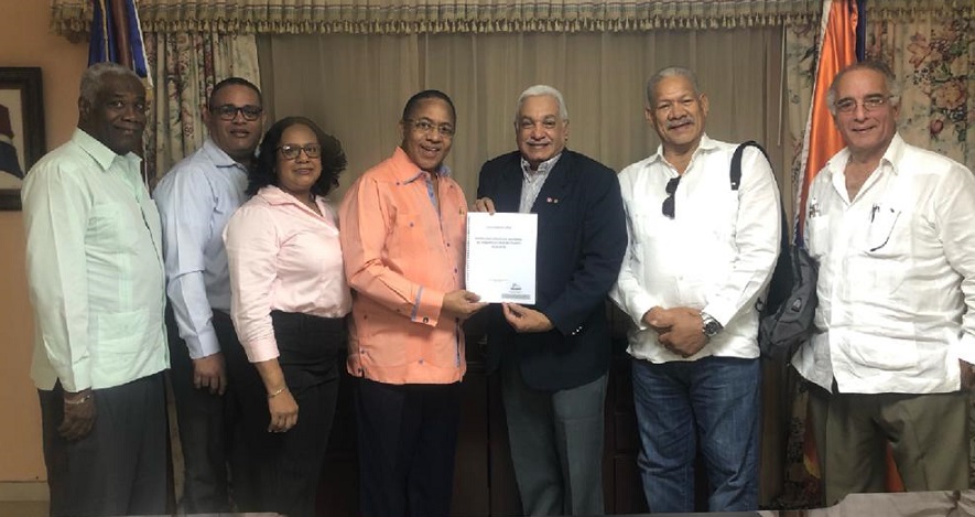 Ismael Reyes presidente PDI recibe miembros Confenagro.