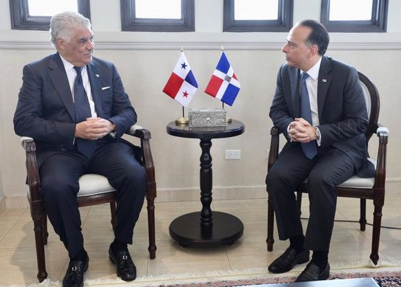 Miguel Vargas en Panamá conversa sobre crisis de Haití.(Foto externa)