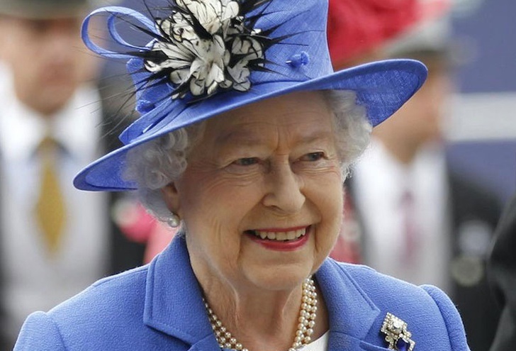 Reina Isabel II aprueba ley, sobre la salida del Reino Unido de la UE. (Foto: Twitte)