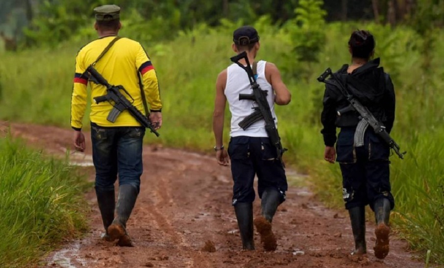 Grupos armados ilegales imponen ley en la frontera colombo-venezolana.