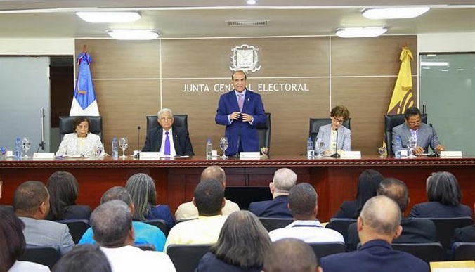 Pleno de la Junta Central Electoral dispone resolución en su primera reunión del 2020.(Foto: externa)
