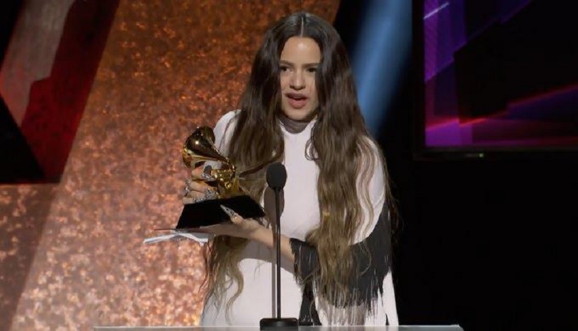 Rosalía gana el Grammy.