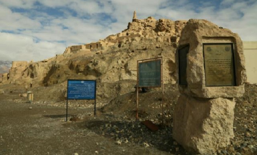 La fortaleza de Shahr-e Gholghola, ubicada en lo alto de una colina desde la que se divisa Bamiyán, en Afganistán.