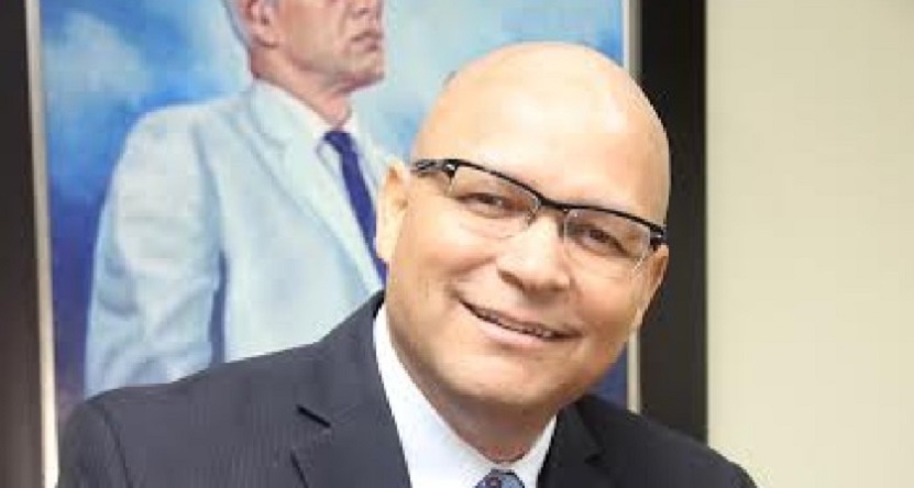 Gedeón Santos, expresidente INDOTEL, renuncia del PLD.