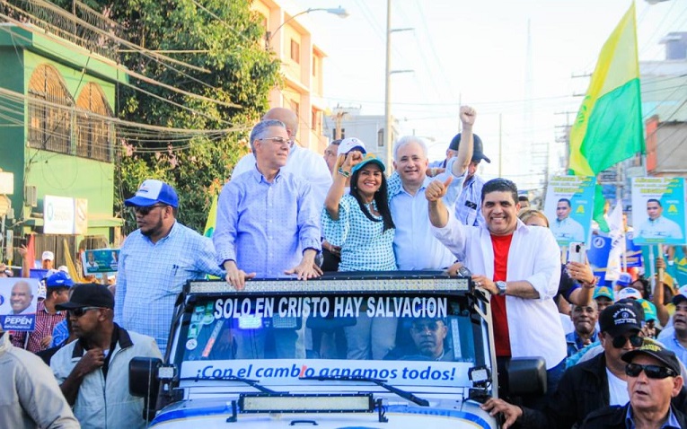 Manuel Jiménez cierra campaña en Santo Domingo Este. (Foto: externa)