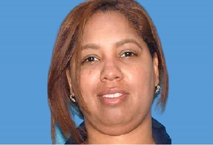 Estafadora dominicana devuelve dinero y evita cinco años de cárcel