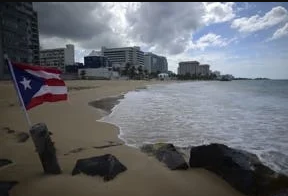 Alerta portuaria en Puerto Rico e Islas Virgenes por onda tropical
