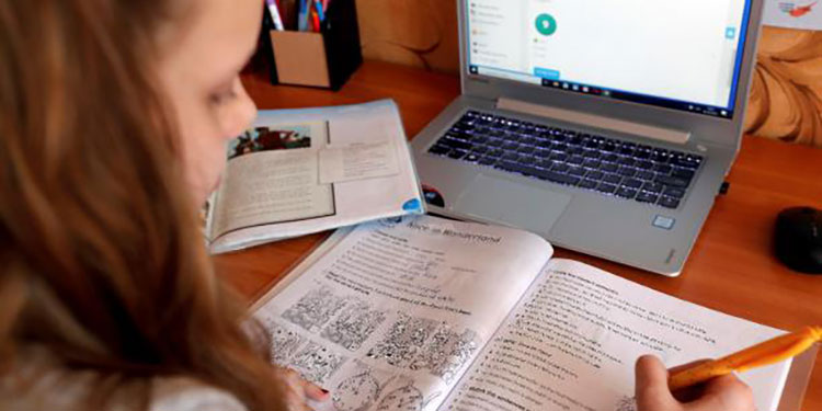 Proveedores de internet garantizan conectividad para inicio año escolar.