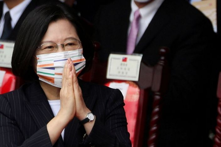 La presidenta de Taiwán pide un "diálogo sustancial" con China