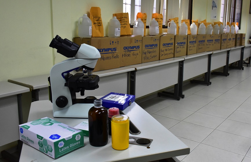 Salud Pública entrega equipos detección malaria a laboratorios.