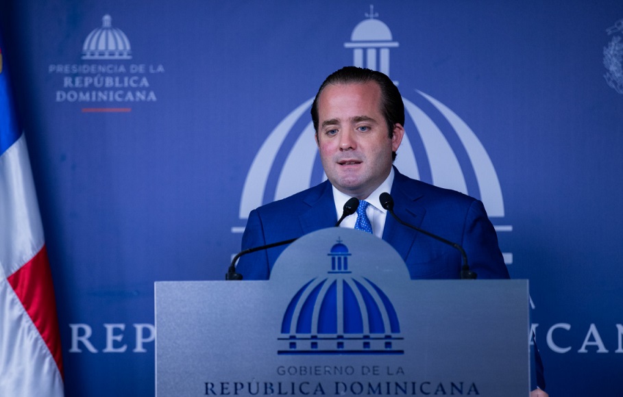 José Ingnacio Paliza anuncia sistema devolución de viáticos.