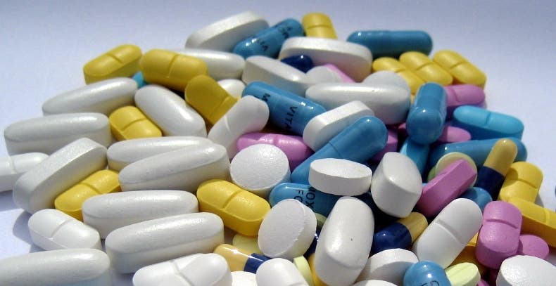 Entidades combaten comercialización ilegal de medicamentos.