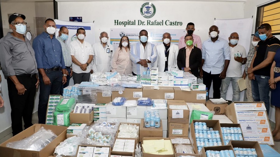 Gabinete Política Social entrega medicamentos a hospitales de Santiago.