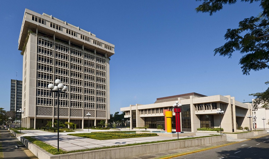 Banco Central ofrece datos crecimiento economía dominicana.