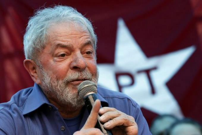 Luiz Inácio Lula da Silva no decide su candidatura presidencial en Brasil.
