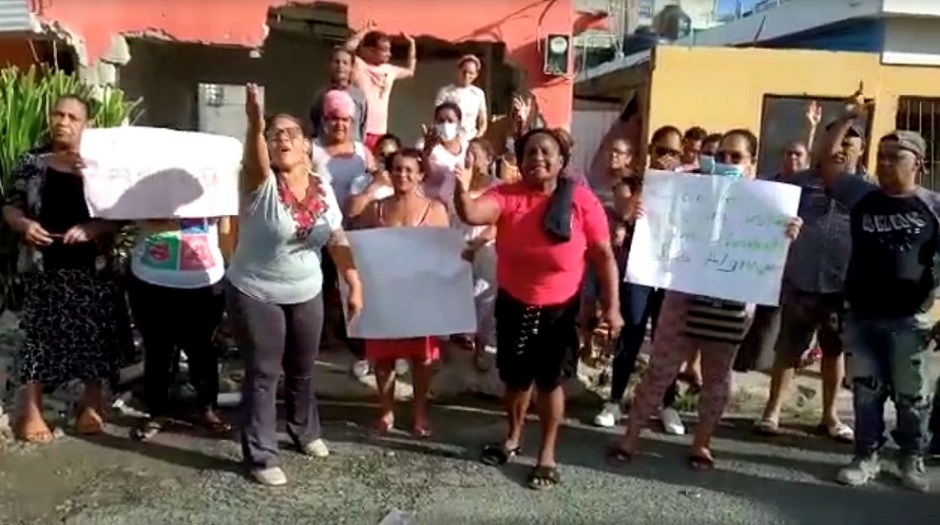 Vecinos de Los Frailes I en SDE denuncia desalojo ilegal.