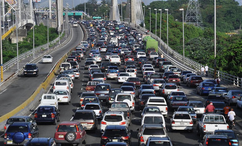 Gobierno dominicano busca asesoría de Francia para solucionar problemas transporte.