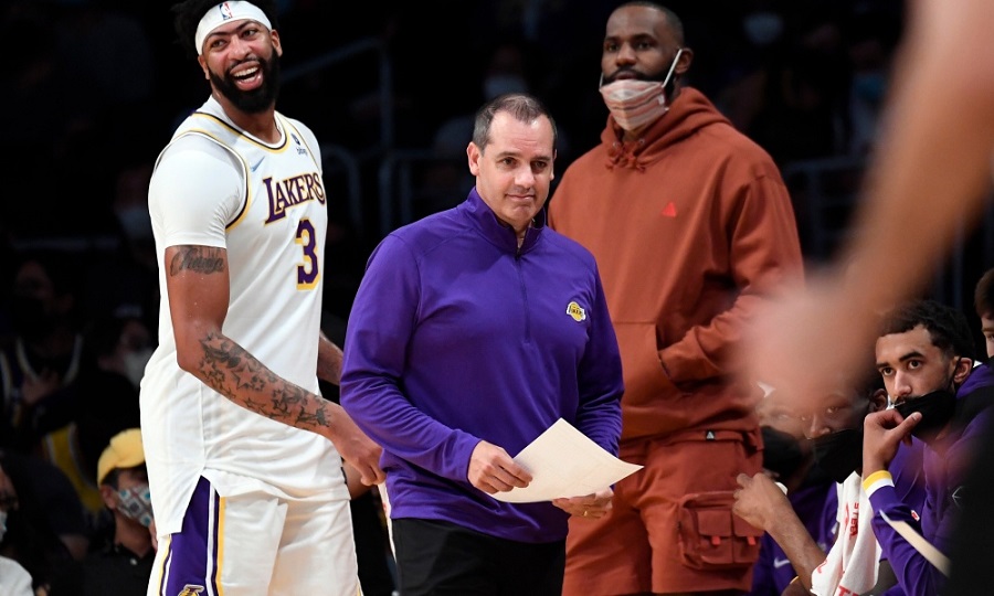 Lakers acumula tensión por mala temporada.