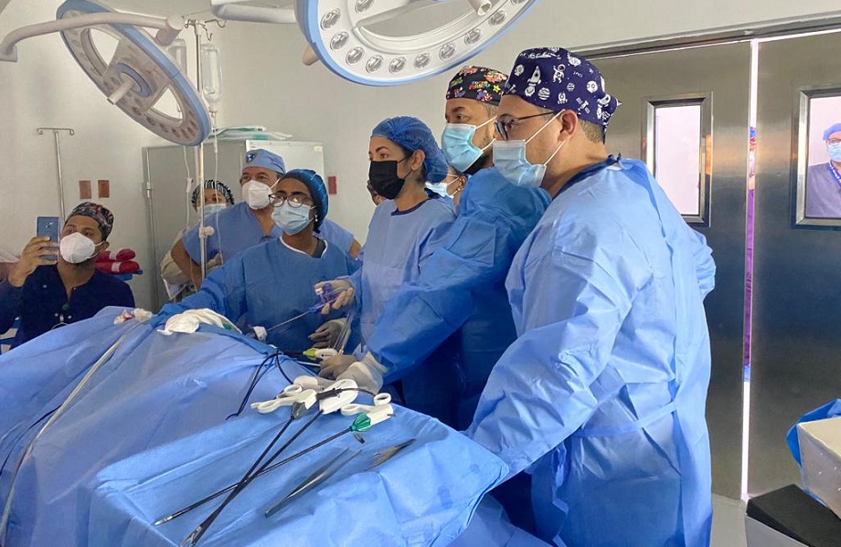 Hospital Moscoso Puello realiza cirugías laparoscópicas.