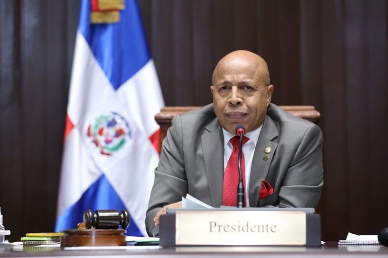 Alfredo Pacheco, presidente de la cámara de Diputados, en sesión.