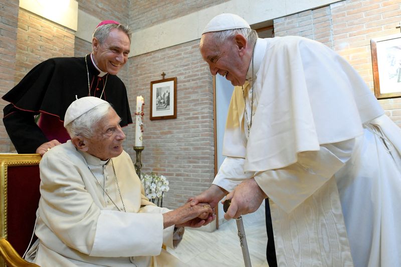 Muere papa emérito Benedicto XVI.